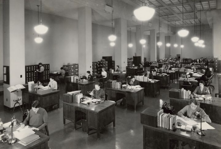 Secretaries Typing In Perfect Sync Was A Real Image