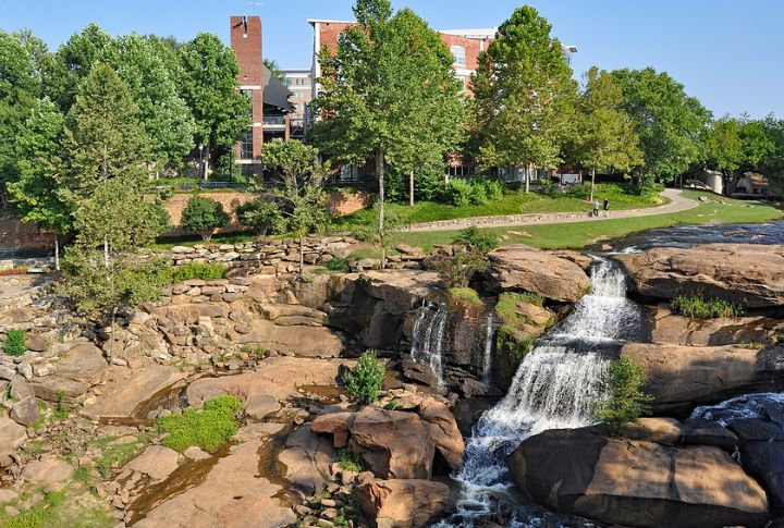 Downtown Delivers Big Charm