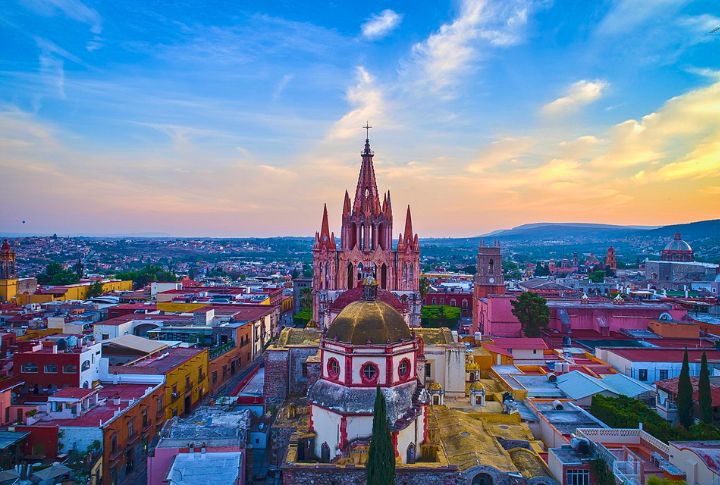 10 Places That Bring Moms And Daughters Closer