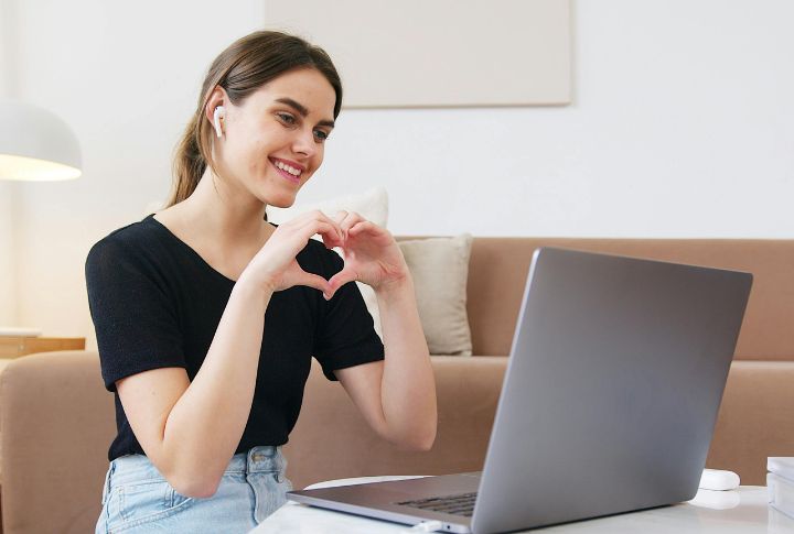 Your Closest Friends Will Live Hours Away