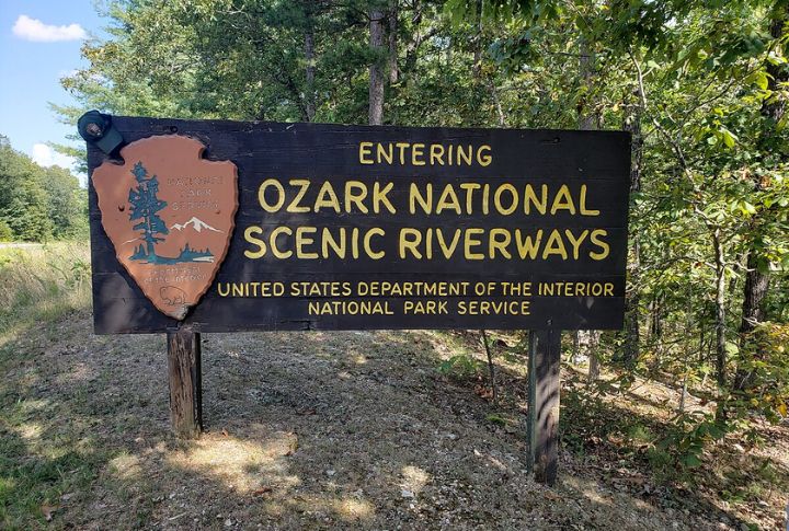 Canoe The Ozark National Scenic Riverways In Missouri