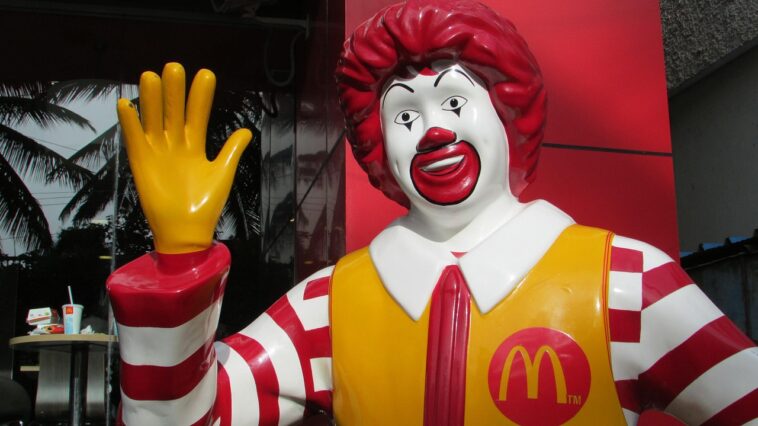 mcdonald, figure, man, red, yellow, mcdonald, mcdonald, mcdonald, mcdonald, mcdonald