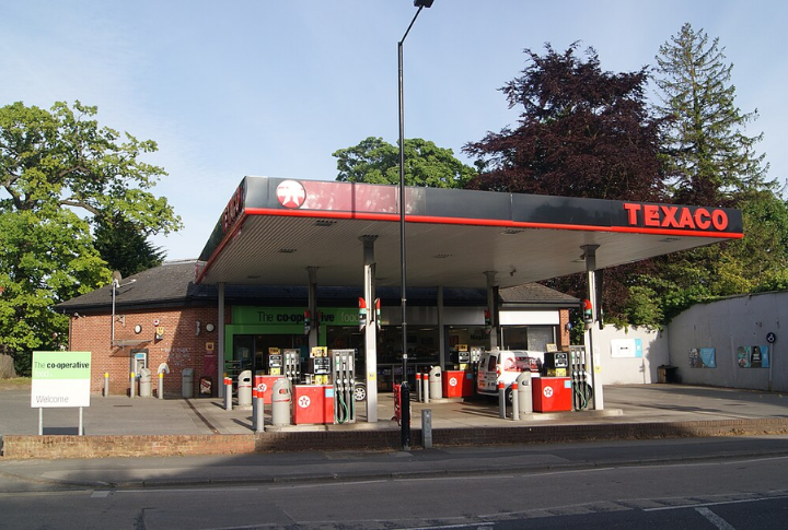 Texaco And Standard Oil Provided Free Road Maps At Stations