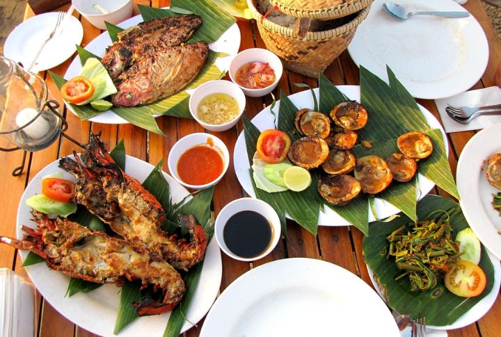 Food Culture And Dining Experiences