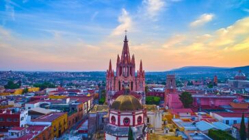 10 Places That Bring Moms And Daughters Closer