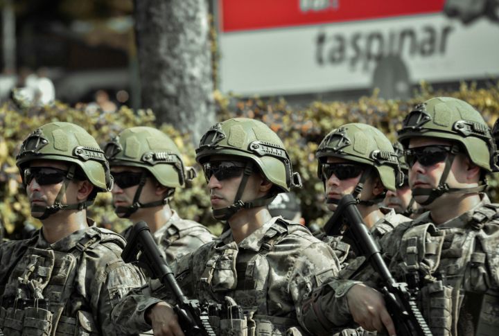 20 Time-Honored Military Habits That Baffle Most Civilians