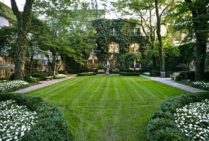 Northwestern Law School Courtyard