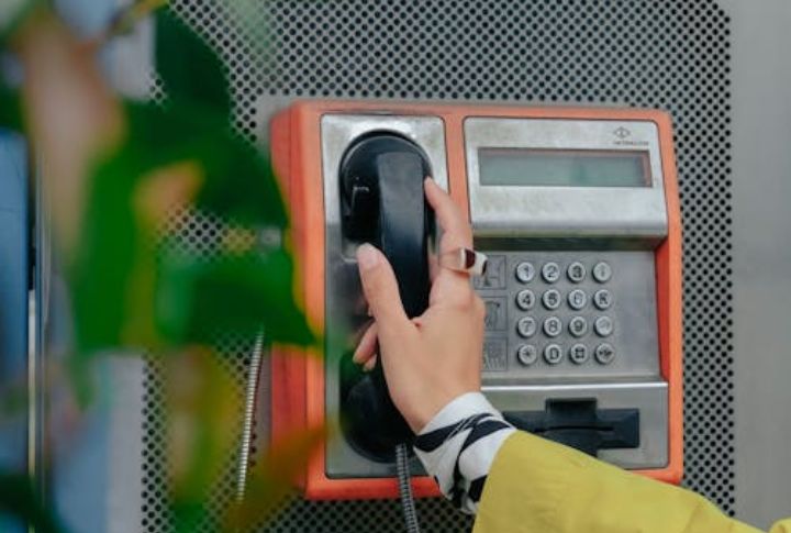 Using A Payphone