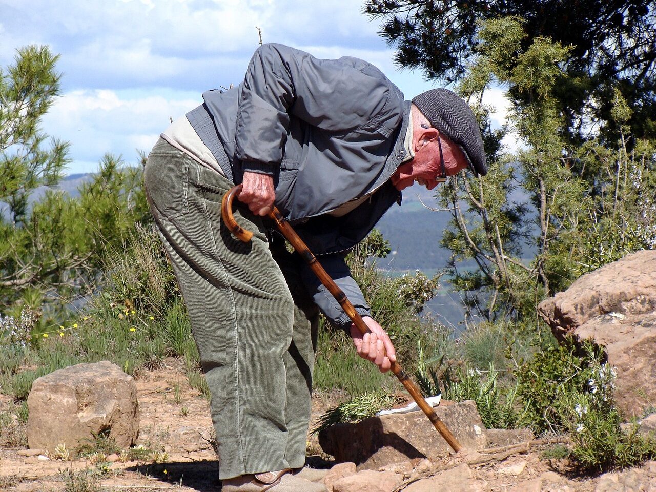 men, old man, leaning, person, people, farmer, crouch, old man, old man, old man, leaning, people, farmer, farmer, farmer, farmer, farmer, crouch