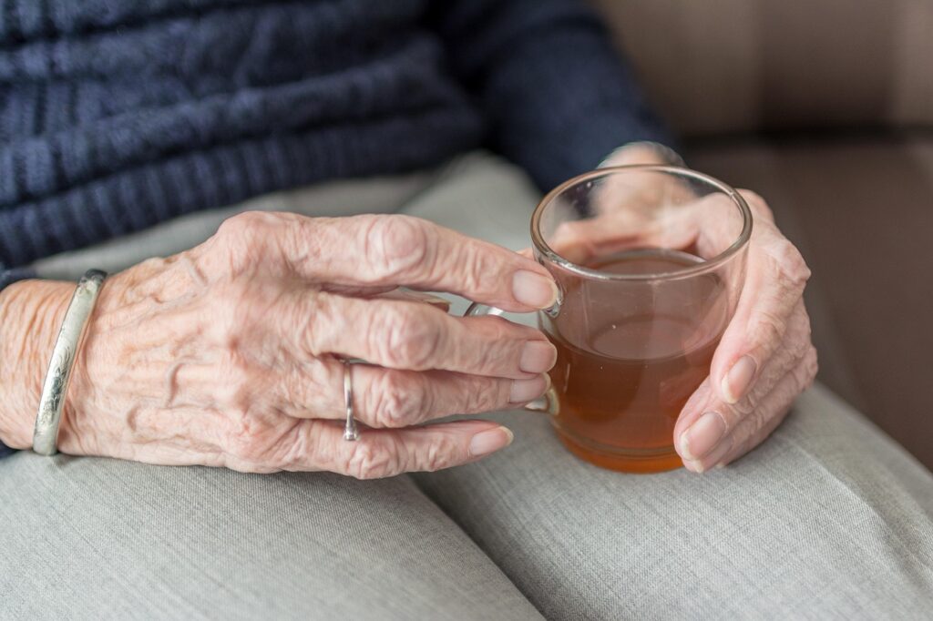 hand, human, woman, grown up, hands, elderly, senior citizens, self-reliance, loneliness, werkhanden, lived, cup of tea, drinking, tea, drink, old woman, welfare, old age, old, grandmother, seniors, retirement, old person, vulnerable, concern, elderly, elderly, senior citizens, old woman, old woman, old woman, old woman, old woman, welfare, grandmother, grandmother, grandmother, seniors, old person