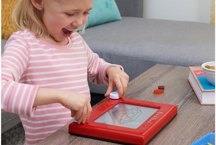 Etch A Sketch