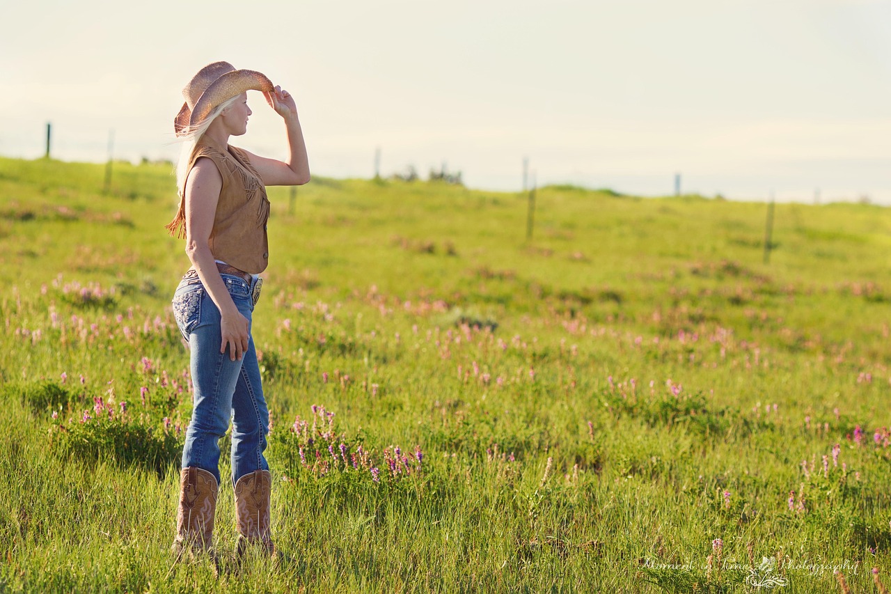 country, girl, portrait, cowgirl, country girl, fashion, style, country fashion, blonde girl, woman, young woman, female, boots, hat, rural, countryside, fields, meadow, farm, outdoors, nature, country, country, girl, cowgirl, cowgirl, cowgirl, farm, farm, farm, farm, farm