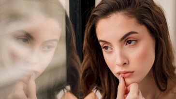 Are You A Deep Thinker? Look For These 10 Thought Patterns