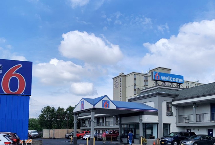 Motel 6