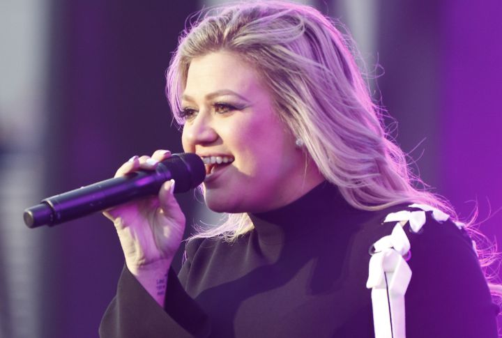 Kelly Clarkson (Winner In 2002, Season 1)