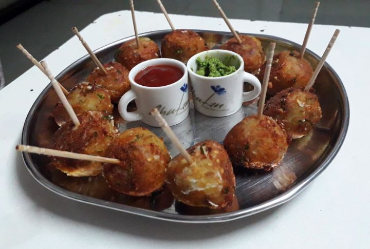 Cheddar Olive Balls