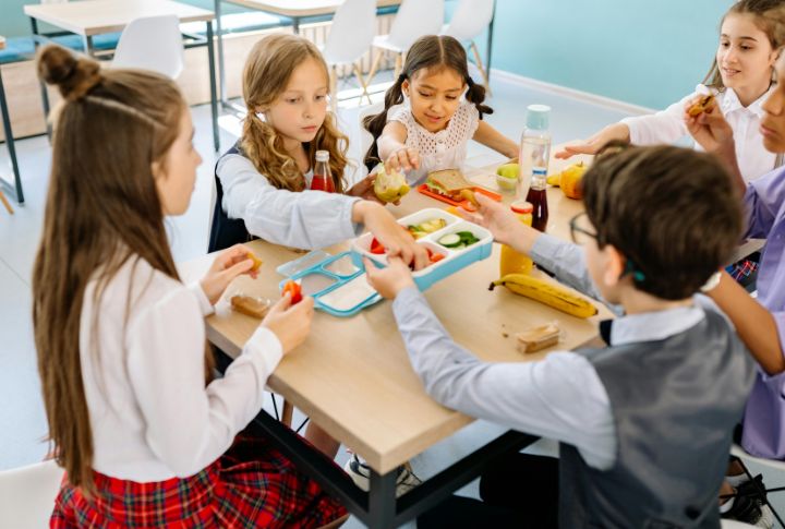 No Talking During Lunch