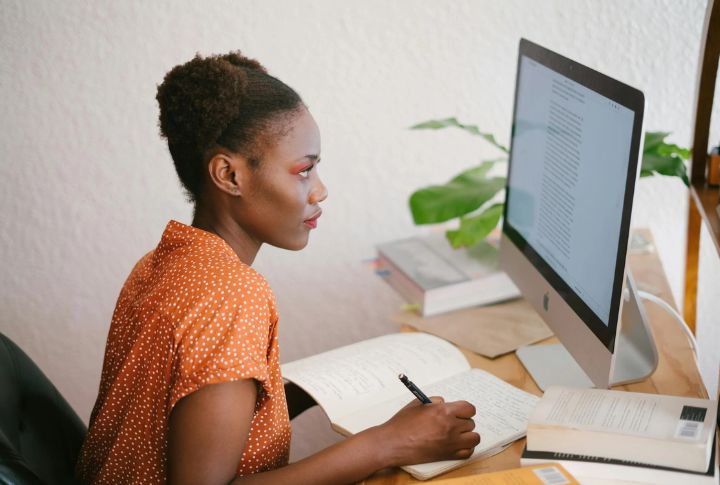 The Mid-Career Professional Who Resists Upskilling
